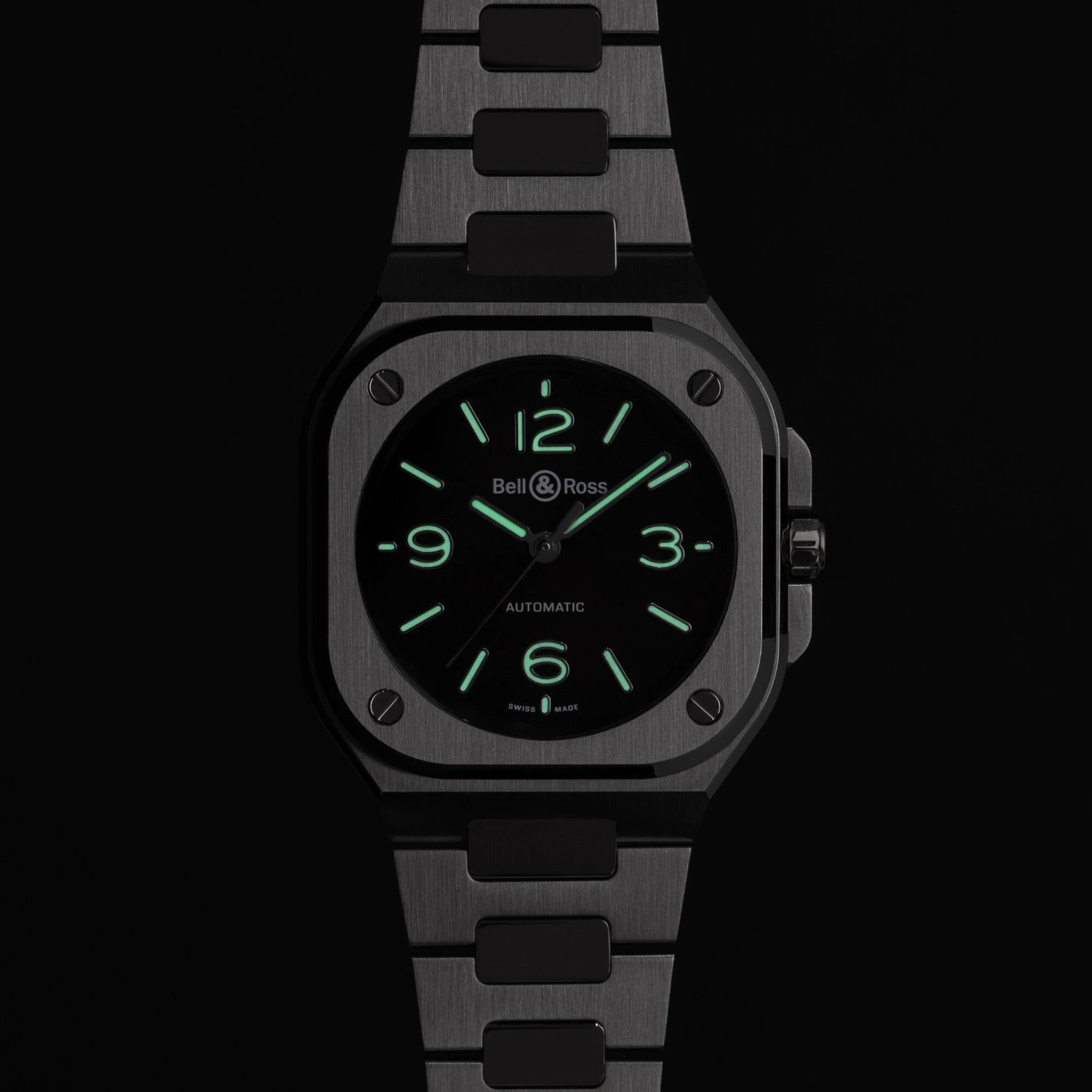 BR-05 36mm - Mother of Pearl Dial on Bracelet
