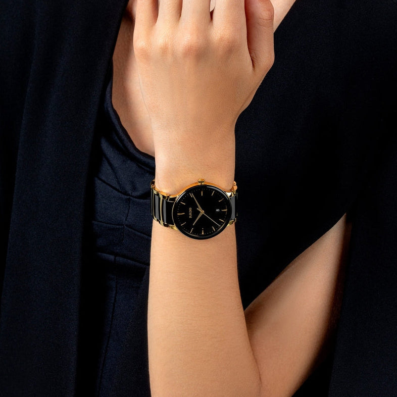 Centrix Quartz 39.5mm - Black Dial on Bracelet