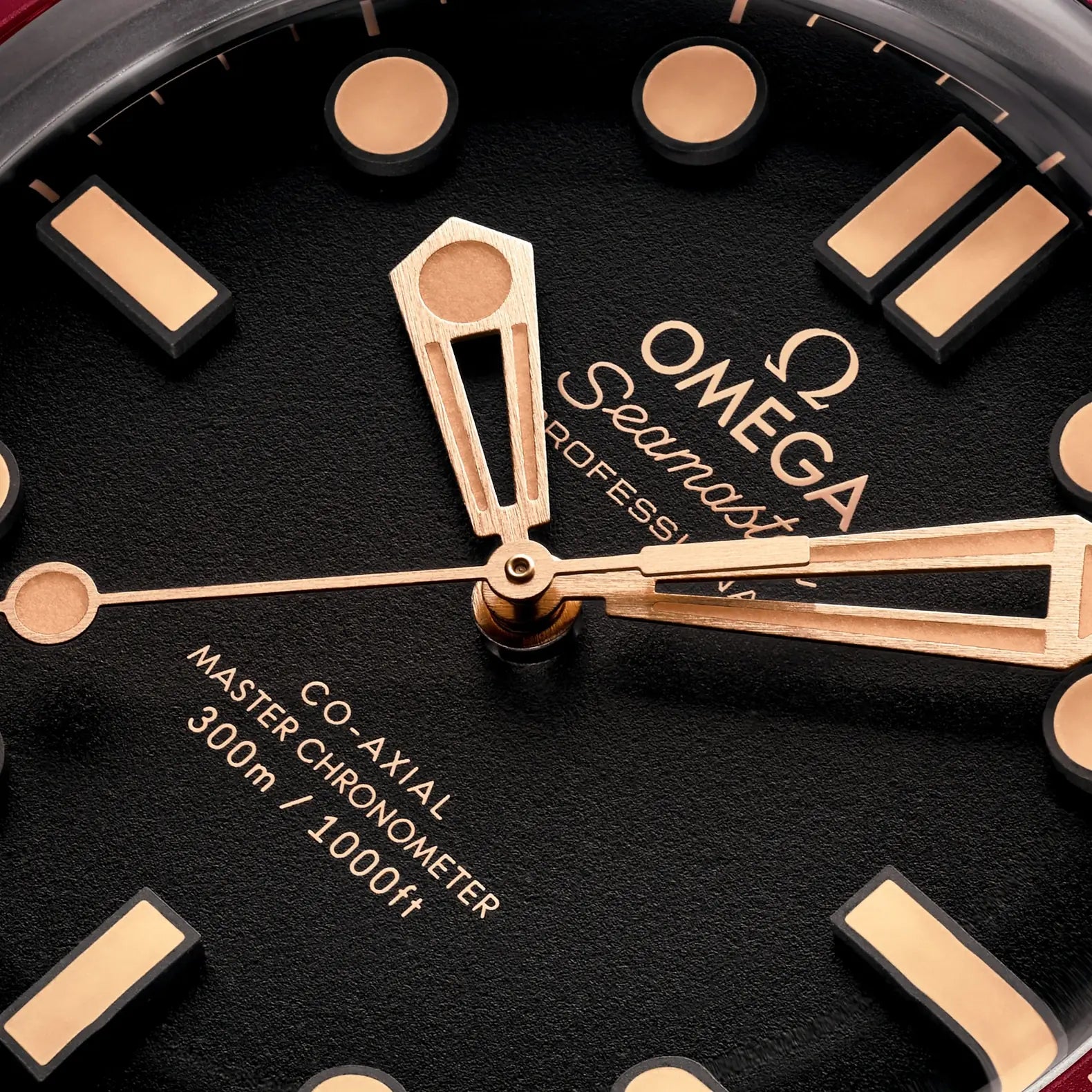 Seamaster Diver 300M Bronze Gold – Black Dial on Mesh Bracelet