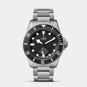 Pelagos 42mm - Black  Dial on 3-Link Bracelet