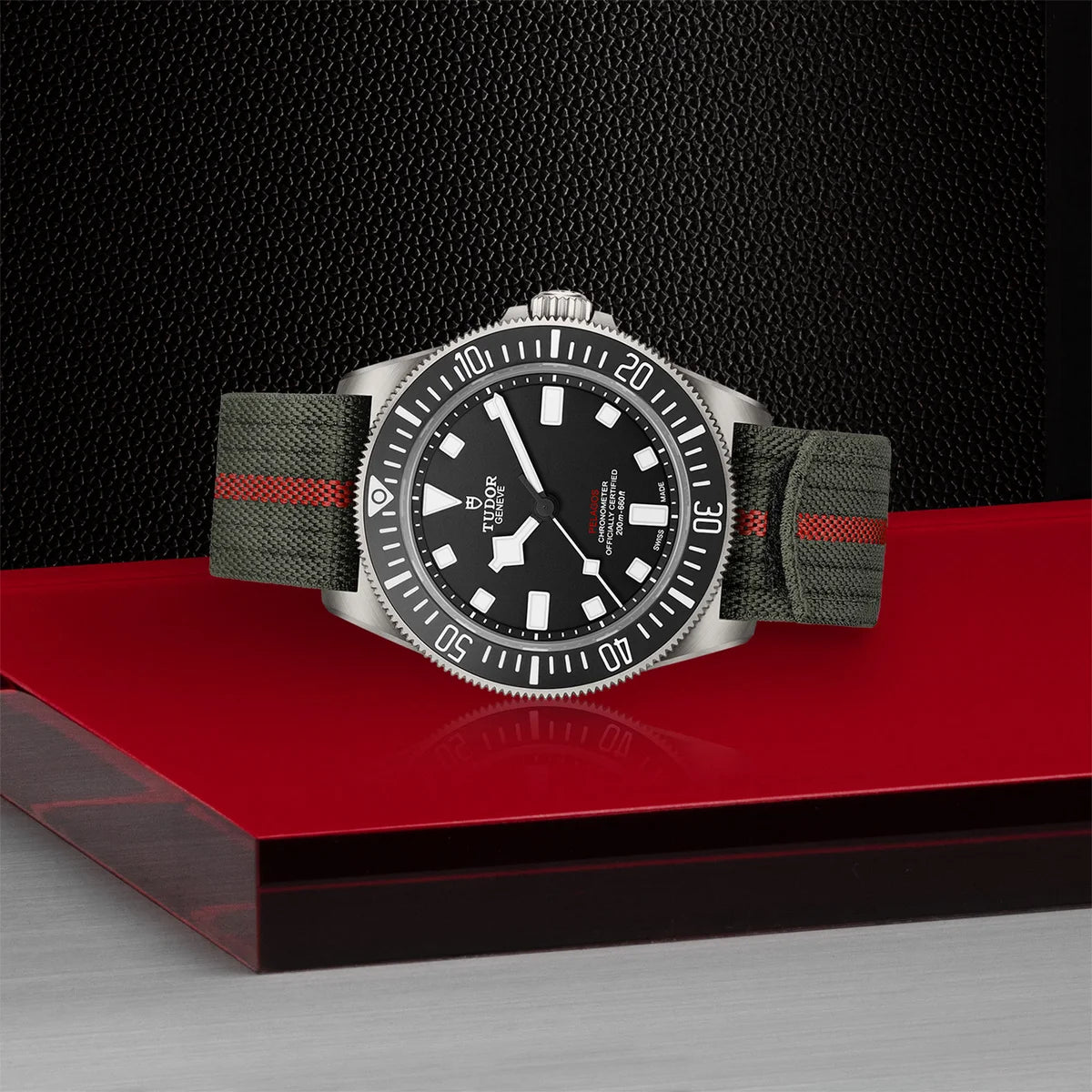 Pelagos FXD 42mm - Black Dial on Fabric Strap
