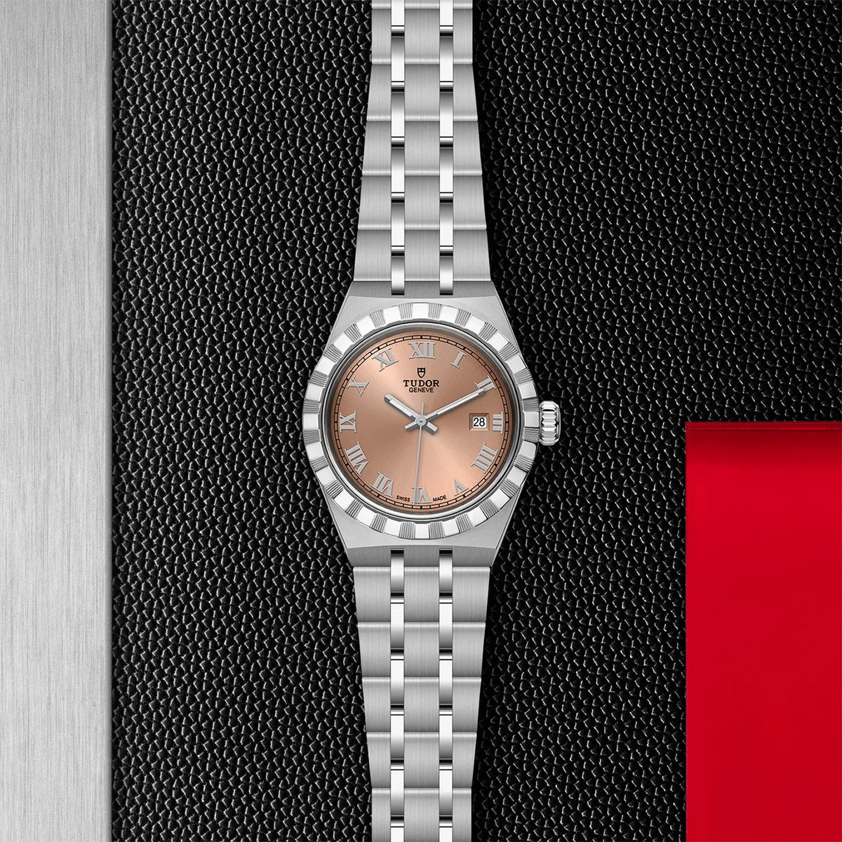 TUDOR Royal 28mm - Salmon Dial