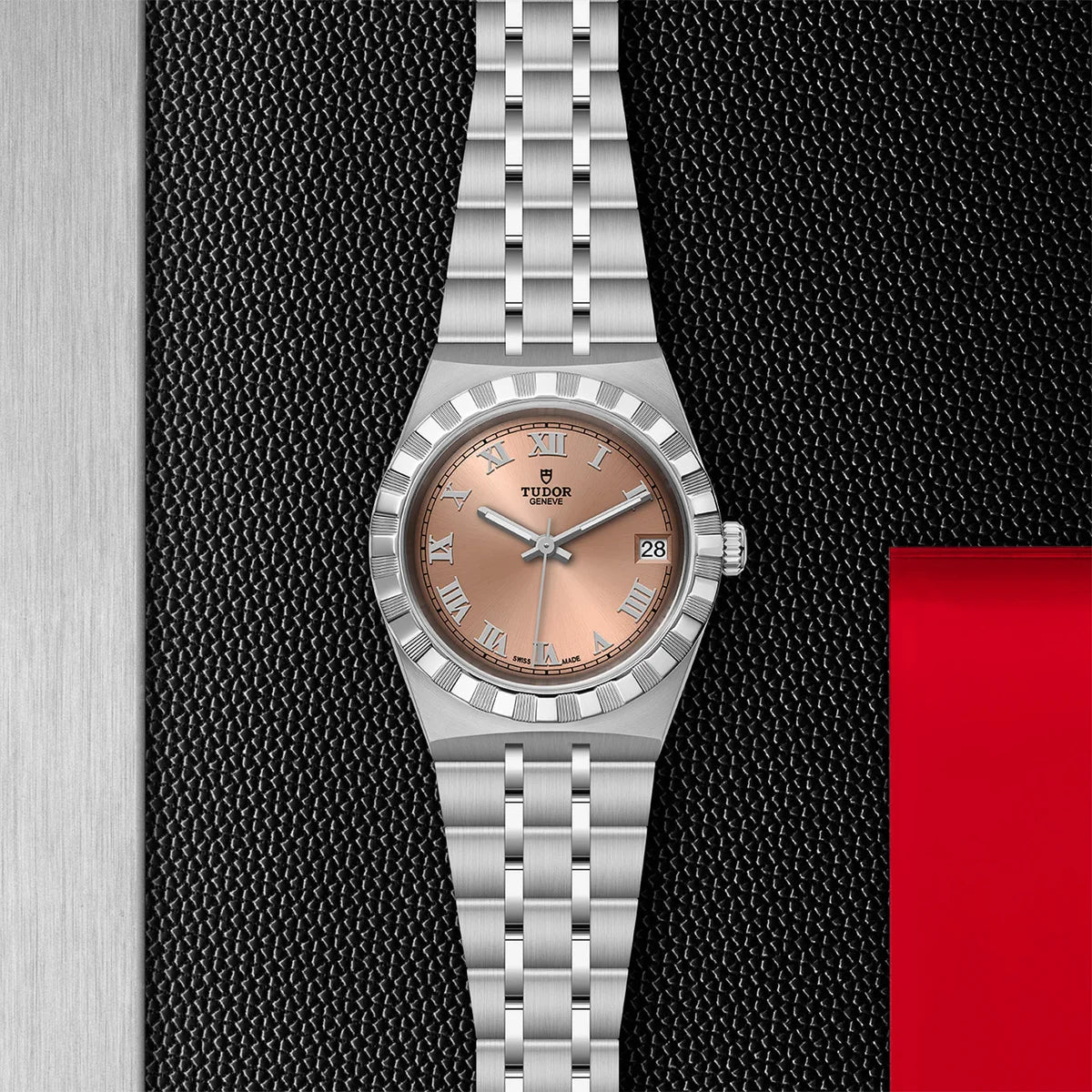 TUDOR Royal 34mm - Salmon Dial