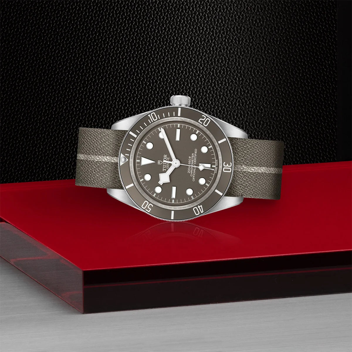Black Bay 58 925 39mm - Grey Dial on Fabric Strap