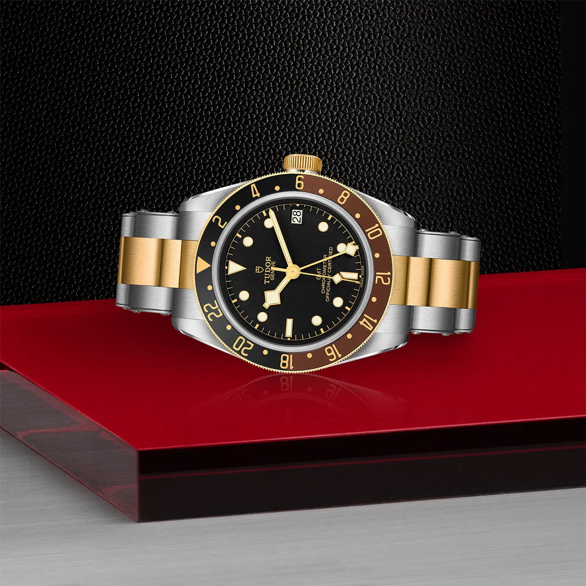 Black Bay GMT S&G 41mm - Black Dial on 3-Link Bracelet