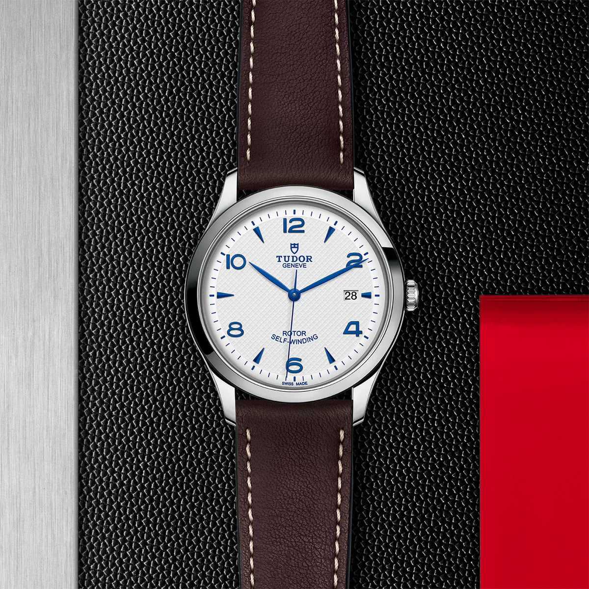 1926 41mm - Opaline Dial on Leather Strap