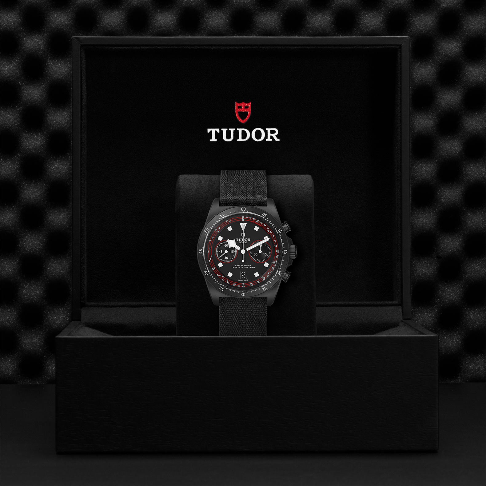 Pelagos FXD Chrono 43mm - Black Dial on Fabric Strap