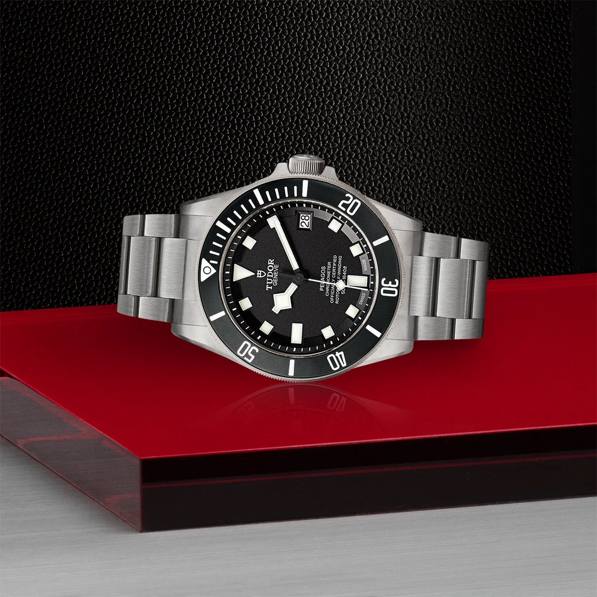 Pelagos 42mm - Black  Dial on 3-Link Bracelet