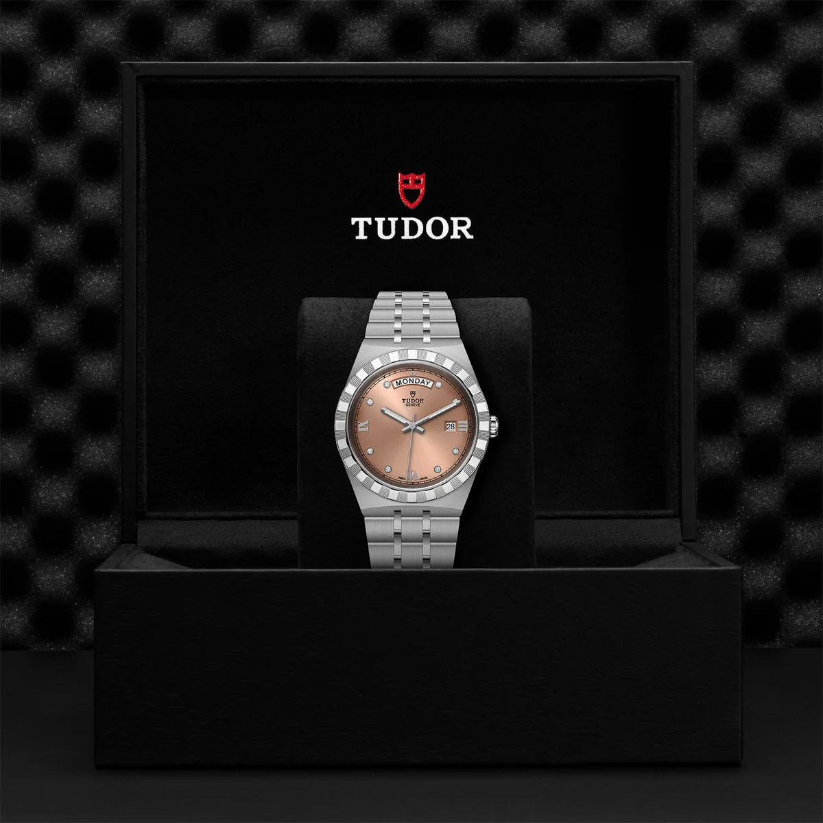 TUDOR Royal 41mm - Salmon Dial