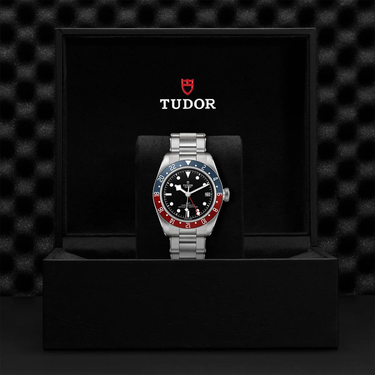 Black Bay GMT 41mm - Black Dial on 3-Link Bracelet
