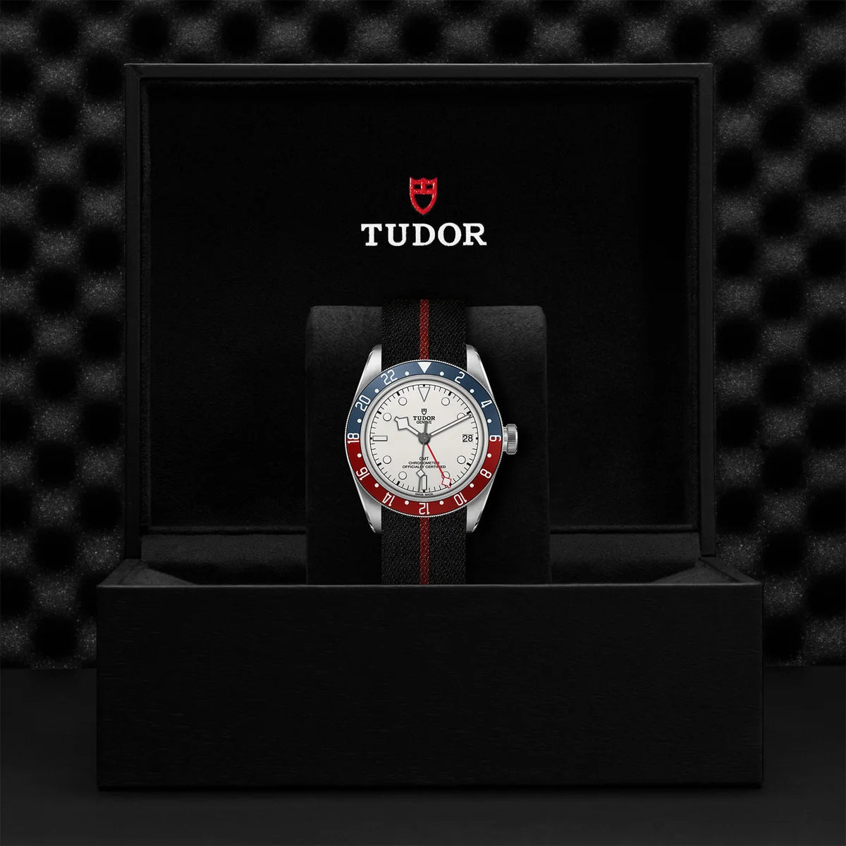 Black Bay GMT 41mm - White Dial on Fabric Strap