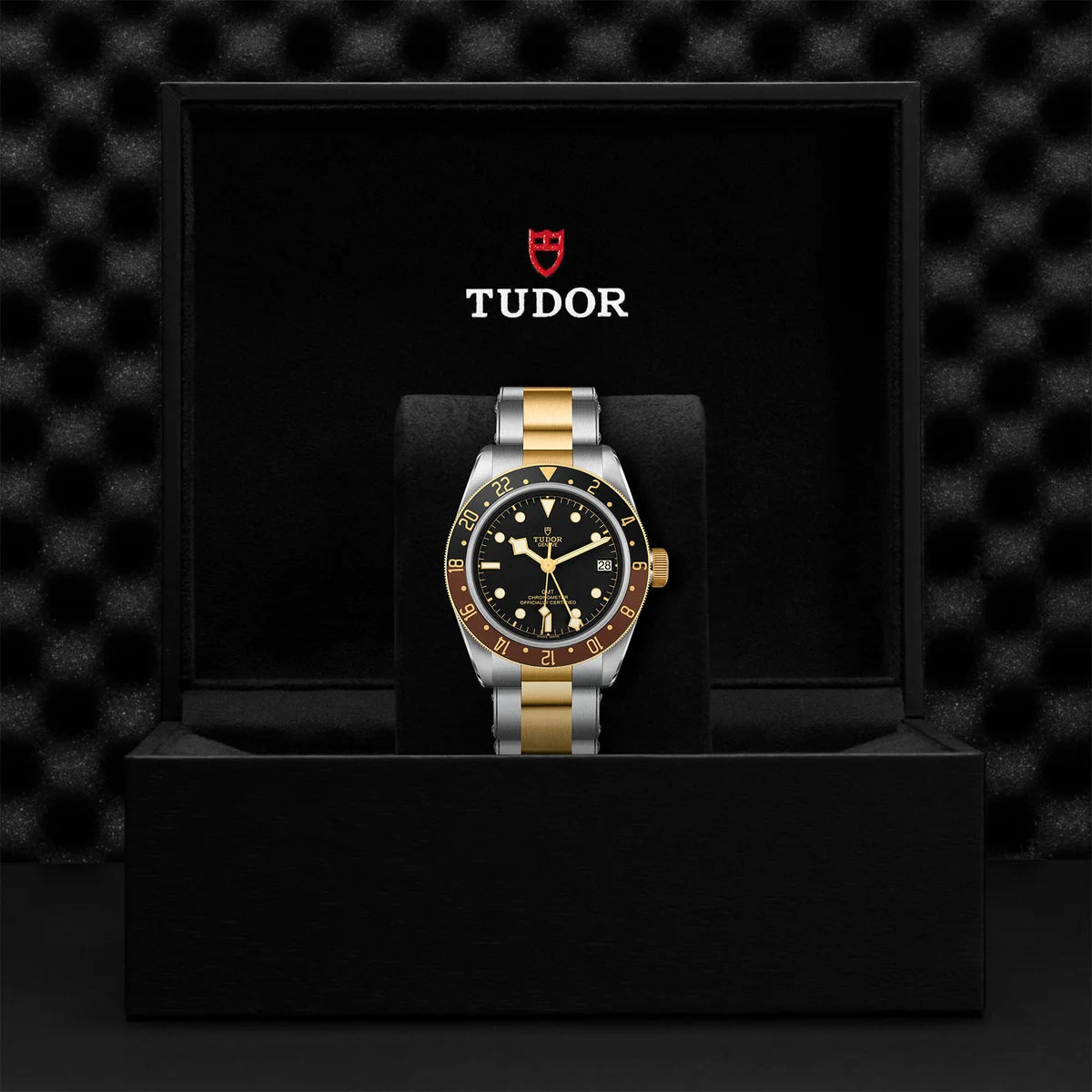 Black Bay GMT S&G 41mm - Black Dial on 3-Link Bracelet