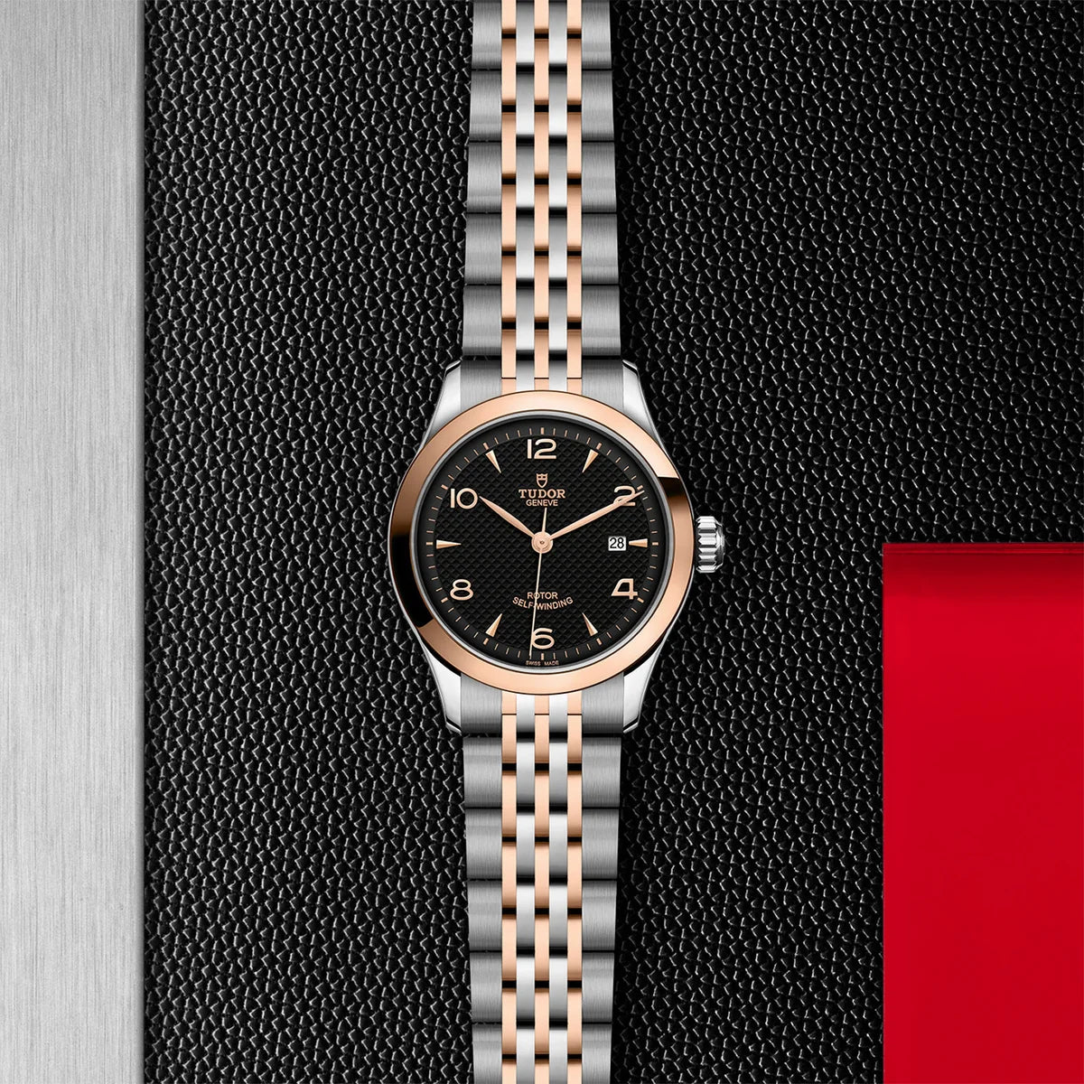 1926 Two-Tone 28mm - Black Dial on Bracelet