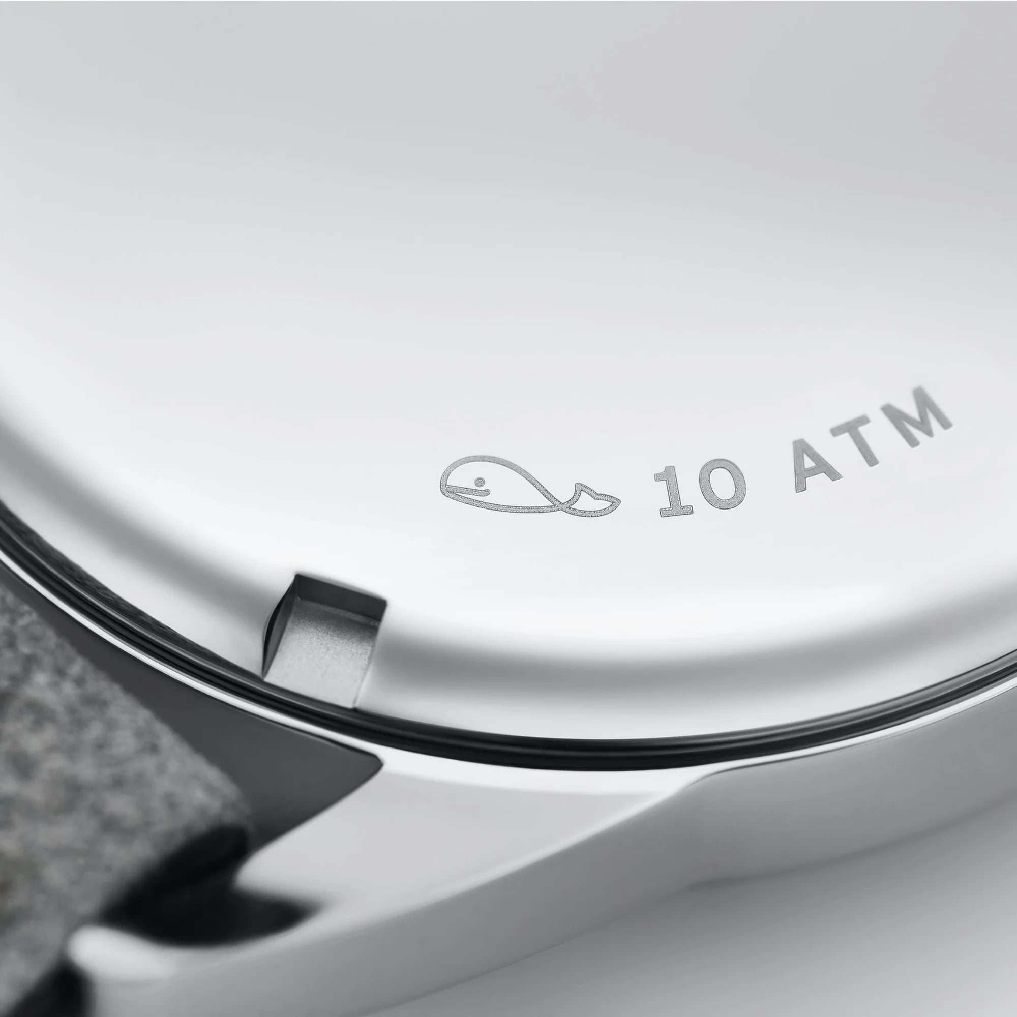 Club Campus 38mm - Deep Pink Dial on Strap